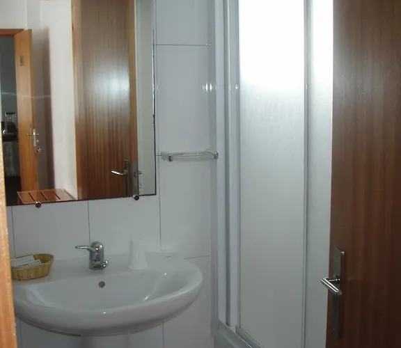 Residencial Ermida Dos Remedios Gasthof Fontinhas